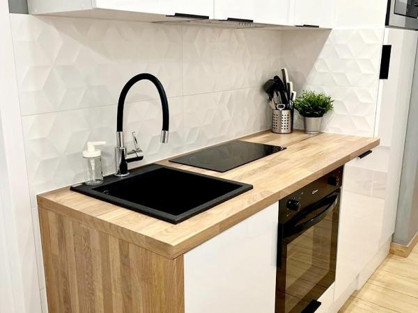 Hello Poznań : photo 10 de la chambre chambre lits jumeaux avec salle de bains commune