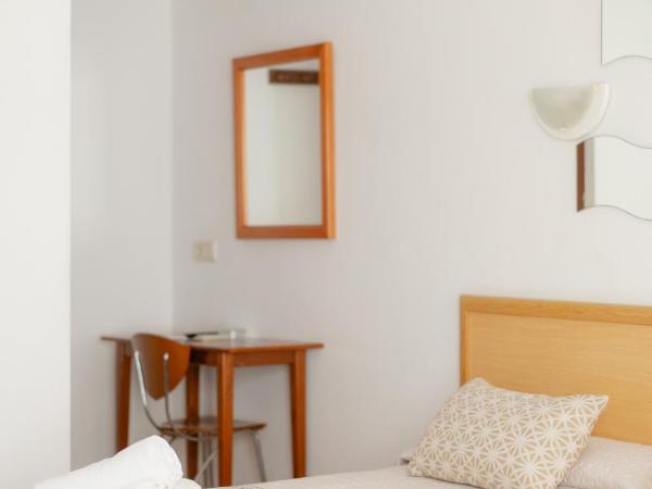 Hotel Santa Faz : photo 6 de la chambre chambre double ou lits jumeaux