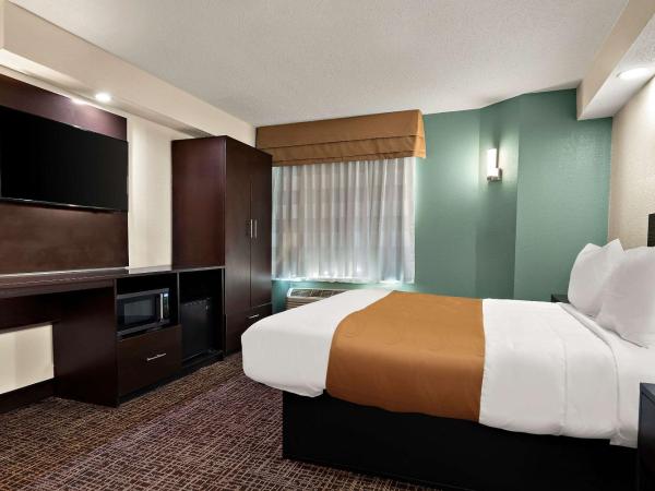 Quality Inn Memphis Northeast near I-40 : photo 5 de la chambre chambre lit king-size - non-fumeurs