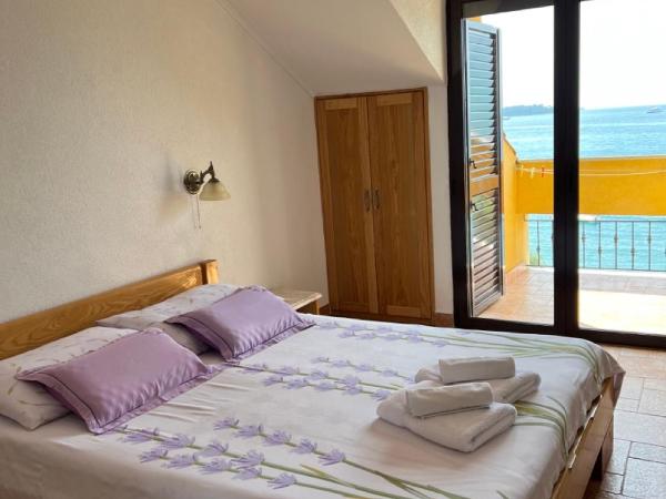 Rooms Figarola : photo 5 de la chambre chambre double avec balcon - vue sur mer
