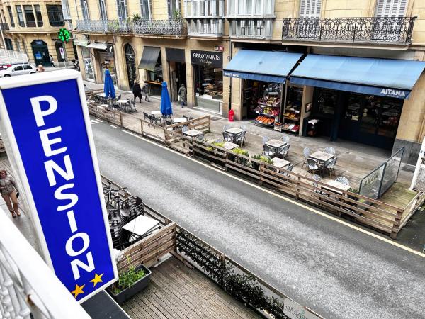 Pensión Régil : photo 7 de la chambre chambre lit queen-size avec balcon
