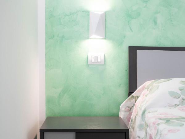 Residenza Ponte Catena : photo 8 de la chambre chambre double avec salle de bains privative