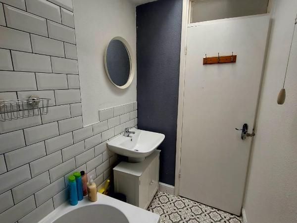 kelsall guest house : photo 4 de la chambre chambre simple avec toilettes et douche communes
