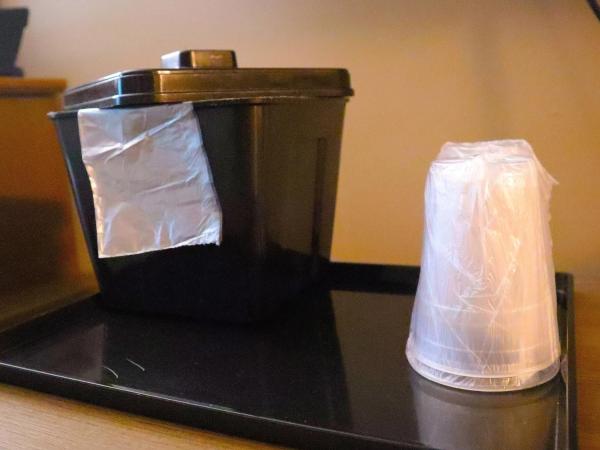 Travelodge Hotel by Wyndham Saskatoon : photo 4 de la chambre suite studio avec 2 lits queen-size - côté piscine - non-fumeurs