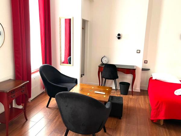 Hôtel de la Gare : photo 3 de la chambre chambre quadruple avec douche