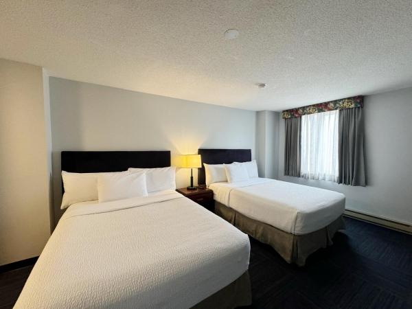 Divya Sutra Plaza and Conference Centre Calgary Airport : photo 8 de la chambre suite familiale