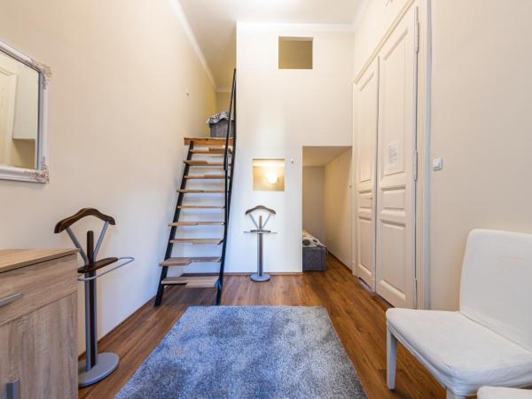 Urban Rooms : photo 5 de la chambre chambre familiale avec salle de bains commune