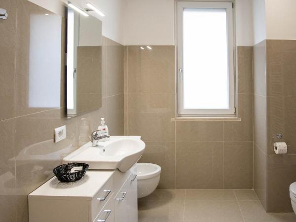 Residenza Ponte Catena : photo 7 de la chambre chambre triple avec salle de bains privative