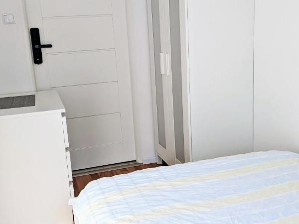 Ursus Rooms-Self Check-in : photo 2 de la chambre chambre double deluxe