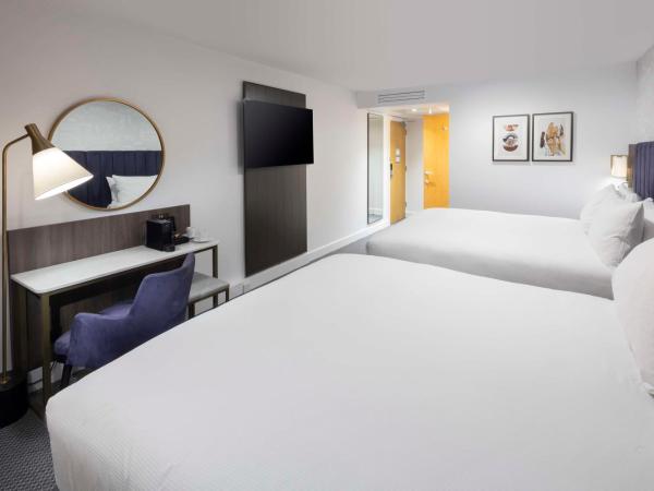DoubleTree by Hilton Manchester Piccadilly : photo 3 de la chambre chambre king de luxe avec 2 lits king-size