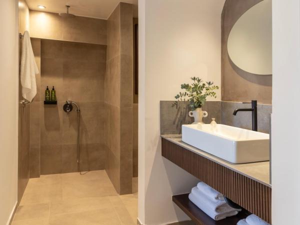 Albatros Spa & Resort Hotel : photo 5 de la chambre chambre familiale 2 chambres