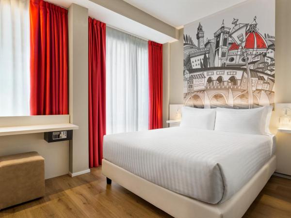 Wyndham Garden Florence : photo 1 de la chambre chambre standard avec lit queen-size et canapé-lit - non-fumeurs