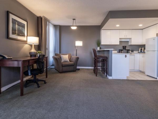 Hotel Faubourg Montreal Centre-Ville Downtown : photo 6 de la chambre studio lit king-size