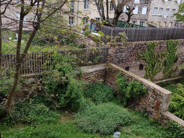 Chambres spacieuses hyper centre : photo 4 de la chambre grande chambre double