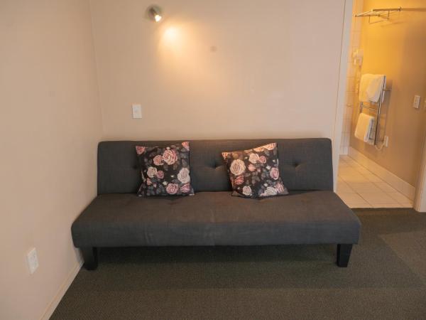 Victoria Court Motor Lodge : photo 6 de la chambre suite avec balcon