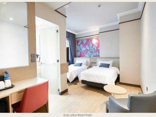 Hotel Bencoolen at Hong Kong Street : photo 2 de la chambre chambre lits jumeaux exécutive