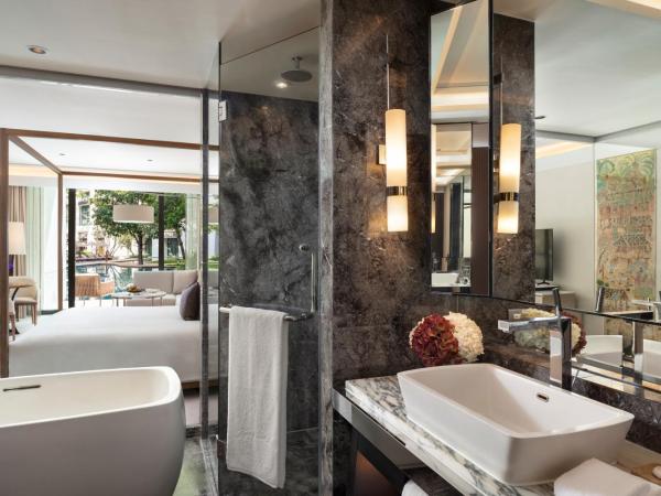 Siam Kempinski Hotel Bangkok : photo 2 de la chambre chambre cabana avec accès direct à la piscine