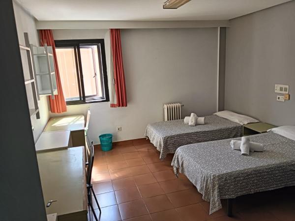 Residencia Universitaria Aula Rector : photo 2 de la chambre chambre lits jumeaux