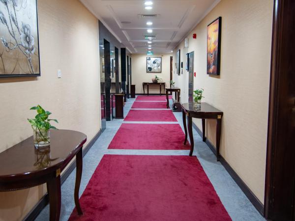 Garden Hotel Muscat By Royal Titan Group : photo 3 de la chambre chambre lits jumeaux