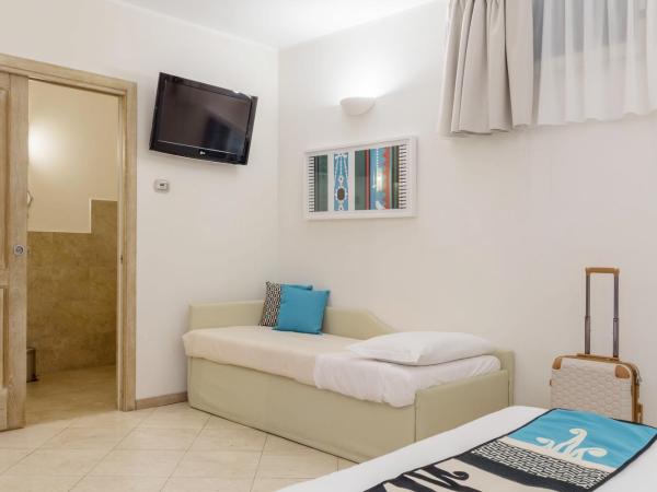 Hotel Domomea : photo 8 de la chambre chambre triple