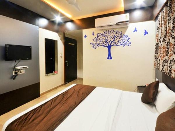 Hotel Krishna Naroda : photo 1 de la chambre chambre double