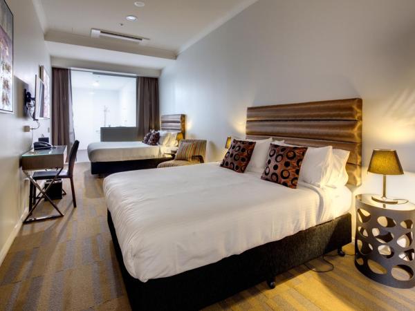 57Hotel : photo 1 de la chambre chambre avec 2 grands lits queen-size