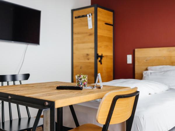 Felix Suiten am Augustusplatz : photo 2 de la chambre chambre simple