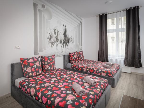 70s Hostel : photo 7 de la chambre chambre lits jumeaux avec douche