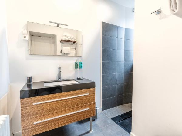 Hôtel Quai des Pontis : photo 3 de la chambre suite double avec terrasse