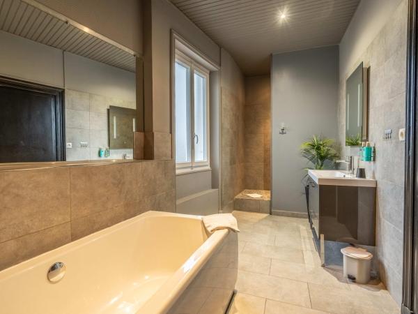 Hôtel Quai des Pontis : photo 6 de la chambre suite quadruple