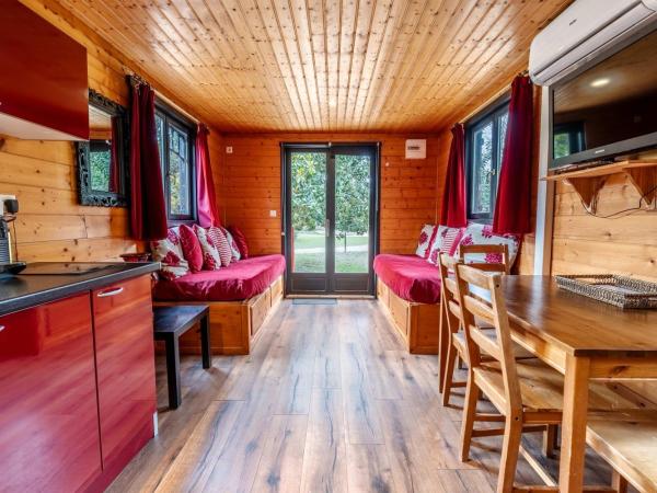 Hôtel Quai des Pontis : photo 3 de la chambre roulotte champêtre