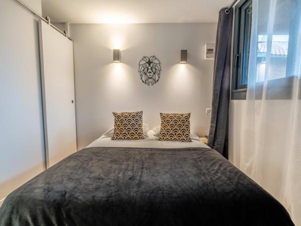 Hôtel Quai des Pontis : photo 8 de la chambre chambre quadruple avec balcon