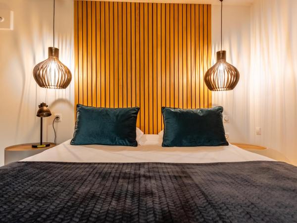 Hôtel Quai des Pontis : photo 4 de la chambre chambre familiale avec terrasse