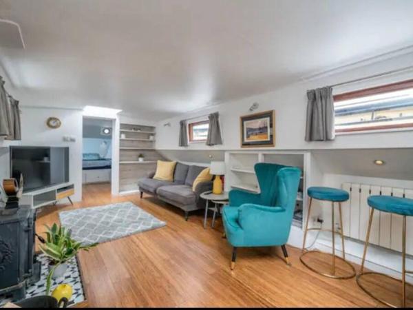 Historic Dutch Barge, Idyllic location : photo 2 de la chambre appartement 2 chambres