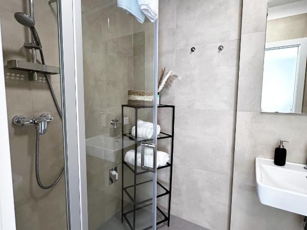 Grazora Living Apartments : photo 6 de la chambre chambre lits jumeaux avec terrasse