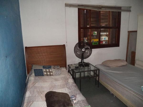 ACBH - Adega Café Brasil Hospedagem : photo 1 de la chambre chambre lits jumeaux spacieuse