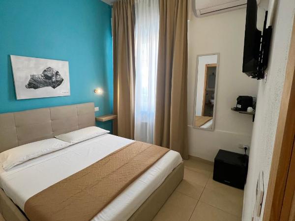 Les Chambres de Françoise Guest House : photo 3 de la chambre petite chambre double