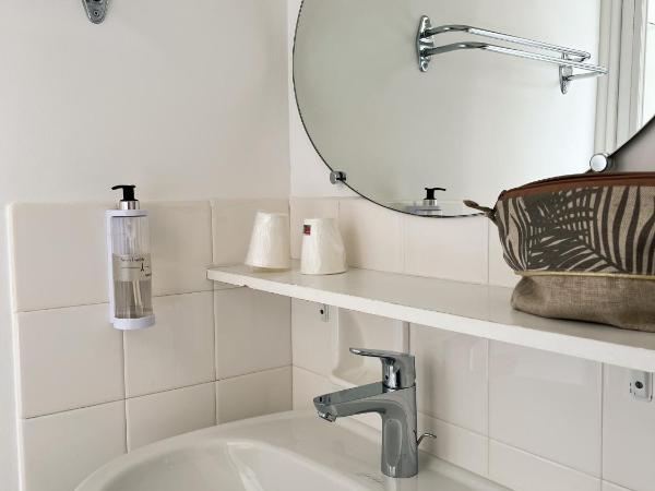 Maison Esperanza hôtel et appartement : photo 4 de la chambre chambre double avec douche commune