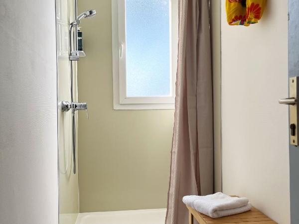 Maison Esperanza hôtel et appartement : photo 6 de la chambre chambre double avec douche commune