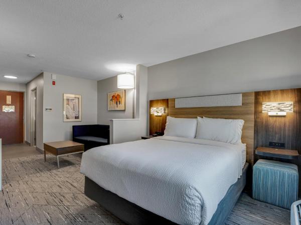 Holiday Inn Express Hotel & Suites Portland - Jantzen Beach, an IHG Hotel : photo 6 de la chambre suite 1 chambre