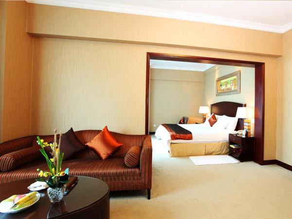 Grand International Hotel : photo 4 de la chambre suite supérieure 
