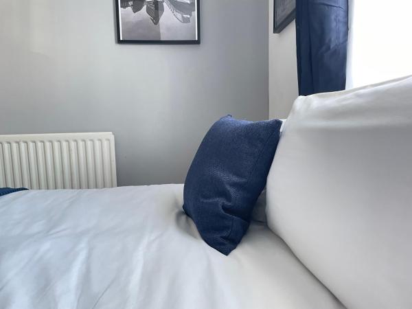 Marroway Shared House : photo 7 de la chambre chambre double avec salle de bains commune