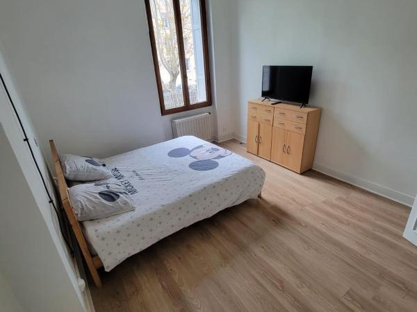 Chambres spacieuses hyper centre : photo 6 de la chambre grande chambre double