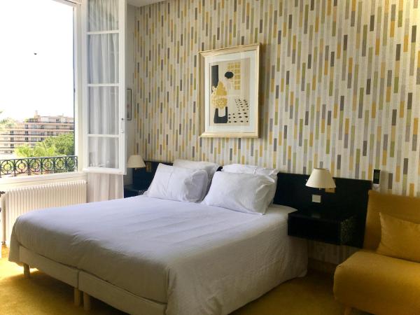 Hotel des Mimosas : photo 1 de la chambre chambre double supérieure