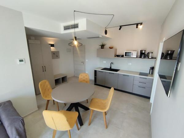 Villa Badi : photo 4 de la chambre chambre familiale avec cuisine