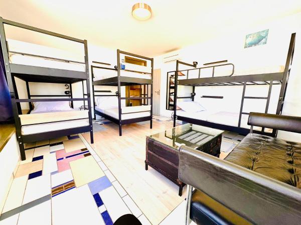 HOSTEL ART & JOY : photo 9 de la chambre lit dans dortoir 6 lits