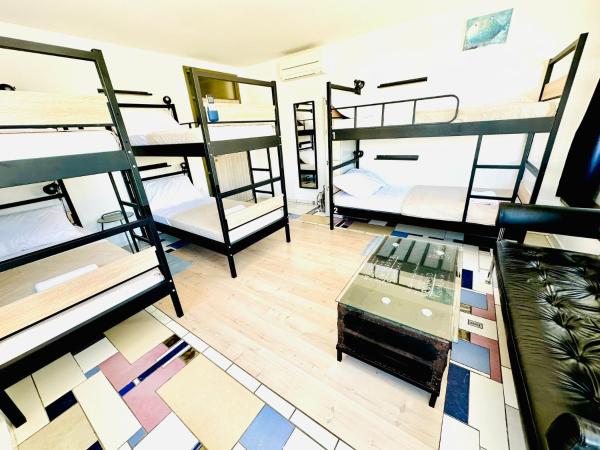 HOSTEL ART & JOY : photo 7 de la chambre lit dans dortoir 6 lits