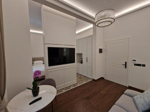 Jensen Luxury Suites : photo 2 de la chambre suite deluxe avec baignoire spa