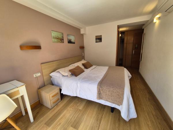 Pension Joakina : photo 3 de la chambre chambre double avec balcon