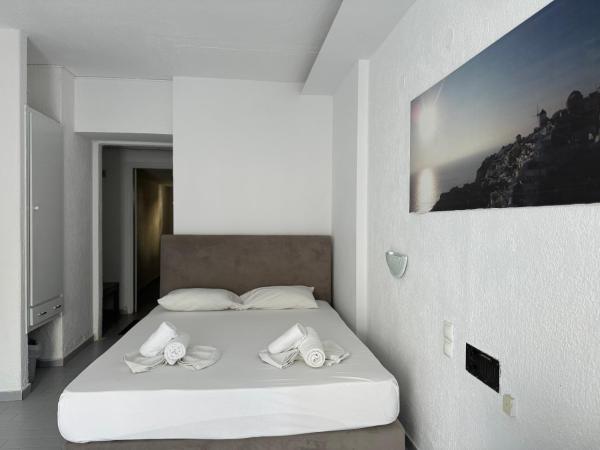 Simple Hotel Hersonissos Blue : photo 3 de la chambre chambre quadruple